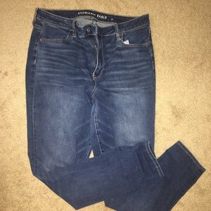 Size 16 medium wash American Eagle jeggings